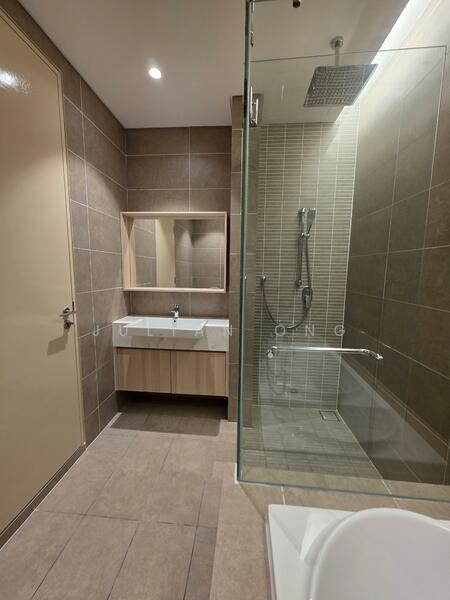 Mitsui Serviced Suites untuk Untuk Disewa - RM 3,800 /bulan, Feb 2026 - Bathroom - PropertyGuru.com.my