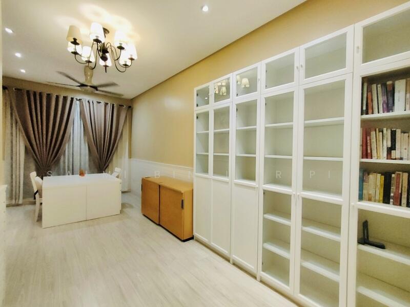 Rumah Berkembar untuk Dijual di Desa Melawati (Setapak) - Salmi Binti Aripin - Dining Room - PropertyGuru.com.my