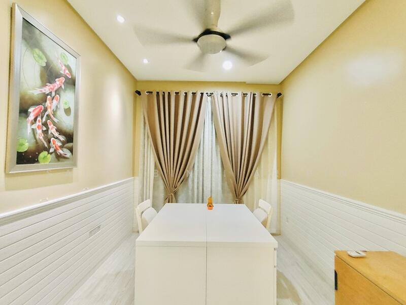 Rumah Berkembar untuk Dijual di Desa Melawati (Setapak) - Salmi Binti Aripin - Dining Room - PropertyGuru.com.my