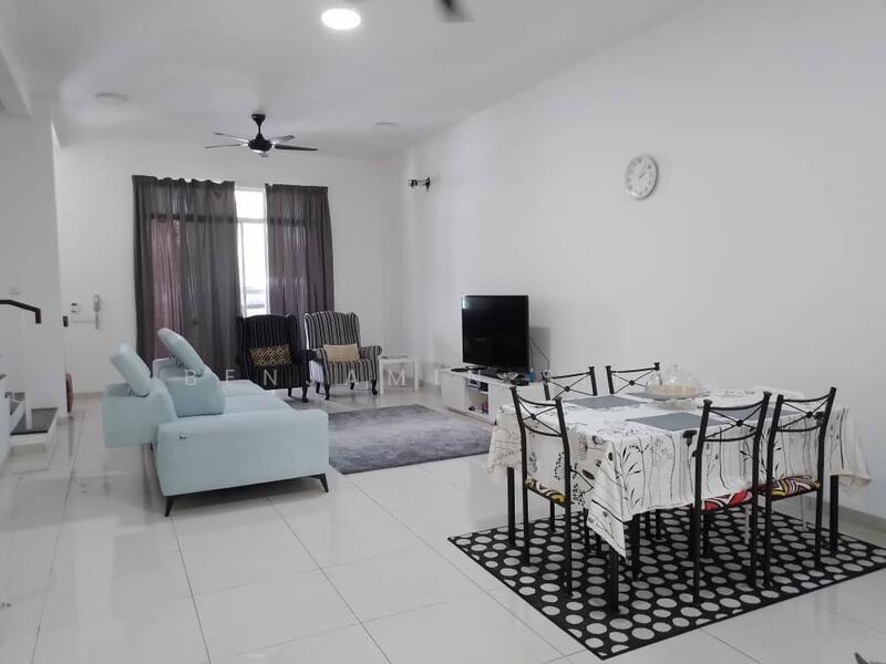 2-storey Terraced House for Sale in Semenyih (Selangor) - Benjamin Siew - Living Room - PropertyGuru.com.my