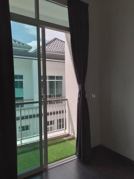 2-storey Terraced House for Sale in Semenyih (Selangor) - Benjamin Siew - Balcony - PropertyGuru.com.my
