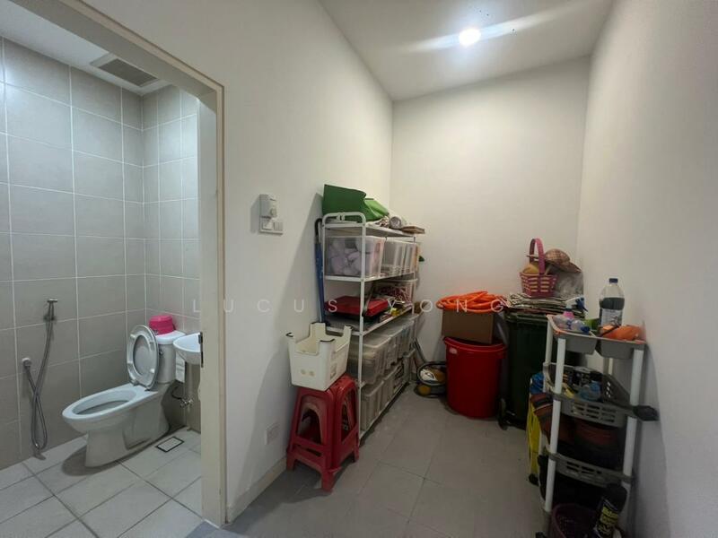 3-storey Terraced House for Rent in Lake Fields (Sungai Besi) - Lucus Yong - Bathroom - PropertyGuru.com.my