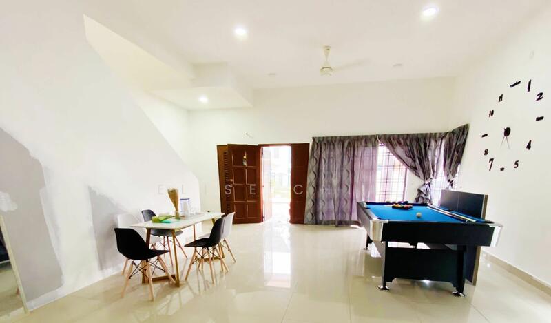 Cluster House for Rent in Nusantara Prima (Gelang Patah) - Elise Chia - Living Room - PropertyGuru.com.my