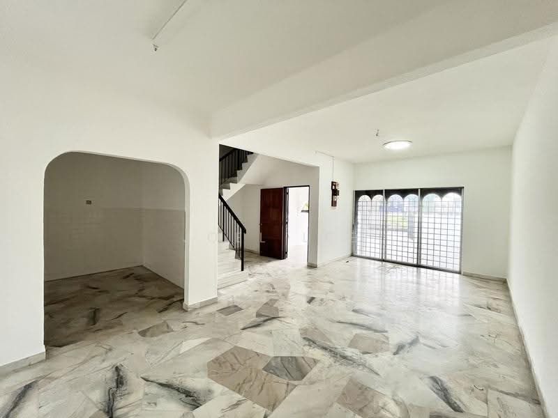 Rumah Teres 2-Tingkat untuk Dijual di Bidor (Perak) - Joel Lee - Living Room - PropertyGuru.com.my