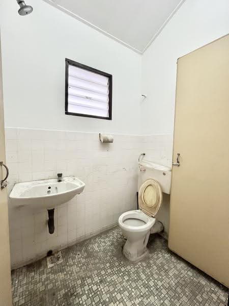 Rumah Teres 2-Tingkat untuk Dijual di Bidor (Perak) - Joel Lee - Bathroom - PropertyGuru.com.my