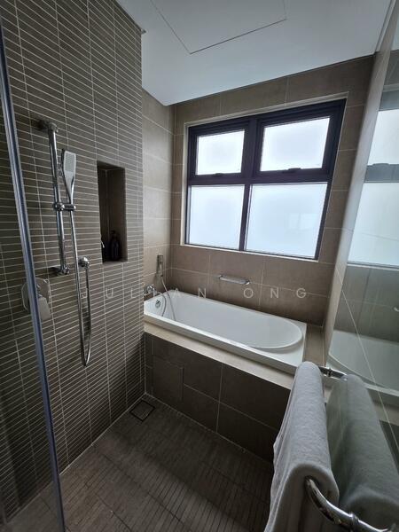 Mitsui Serviced Suites untuk Untuk Disewa - RM 5,700 /bulan, Feb 2026 - Bathroom - PropertyGuru.com.my