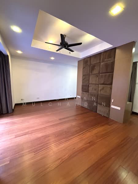 Bungalow for Sale in Mont Kiara (Kuala Lumpur) - Lachman Mulchandani - Master bedroom - PropertyGuru.com.my