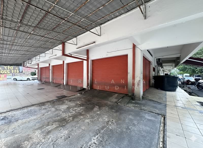 Shop / Office for Rent in Subang Jaya (Selangor) - Khairil Anwar Sirajudin - Exterior - PropertyGuru.com.my
