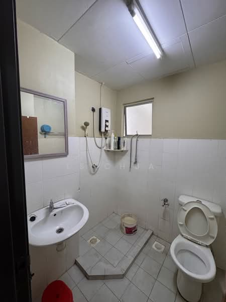 Kondominium untuk Dijual di Park View Tower - LS Chua - Bathroom - PropertyGuru.com.my
