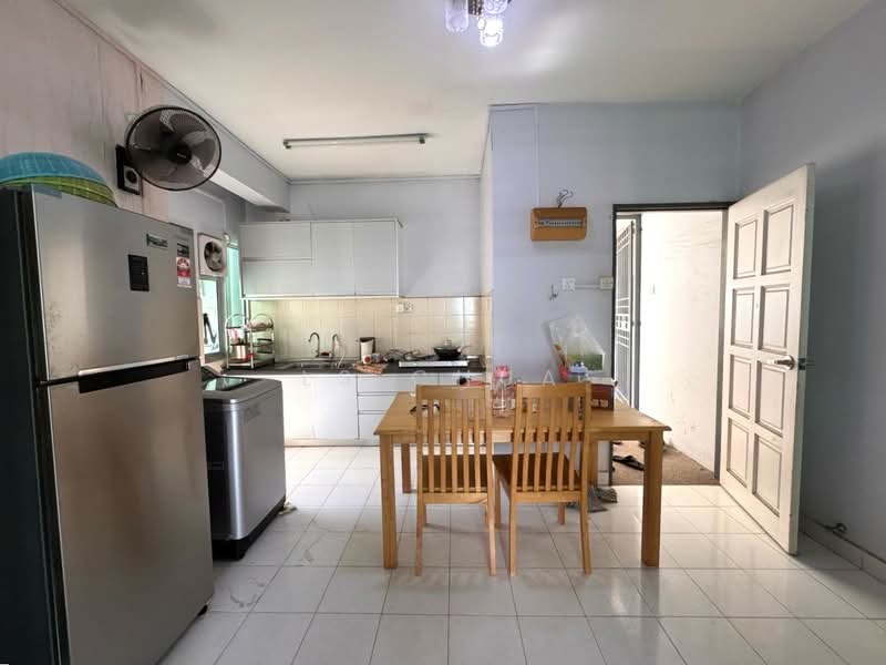 Condominium for Sale at Park View Tower - LS Chua - Kitchen - PropertyGuru.com.my