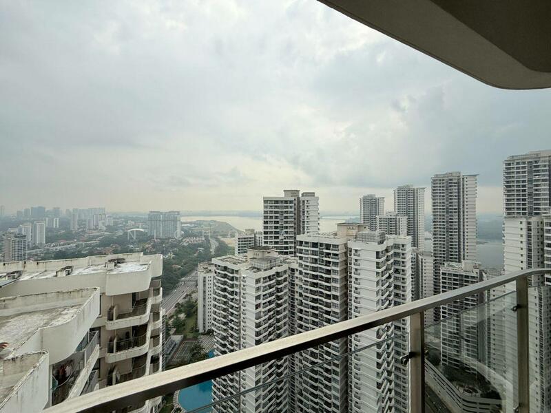 Amberside @ Country Garden Danga Bay untuk Untuk Dijual - RM 550,000, Mac 2026 - Balcony - PropertyGuru.com.my