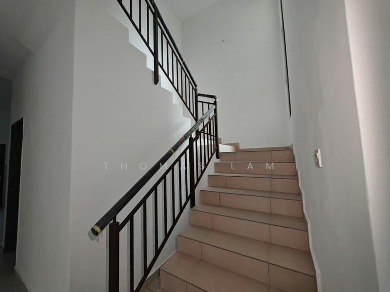 Rumah Berkembar untuk Dijual di Tanjong Minyak (Melaka) - Thomas Lam - Corridor - PropertyGuru.com.my