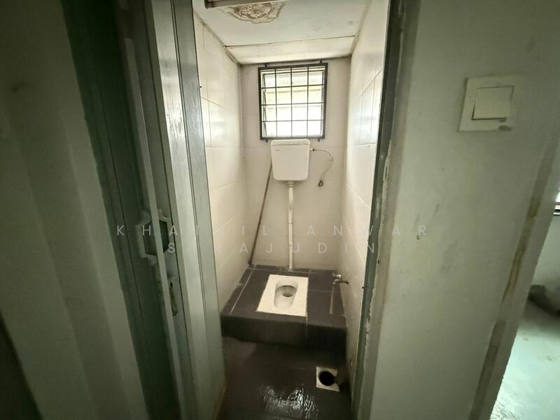 Shop for Rent in KEN Rimba (Shah Alam) - Khairil Anwar Sirajudin - Bathroom - PropertyGuru.com.my