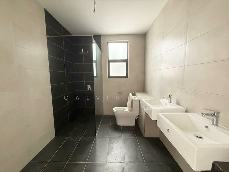 Rumah Teres 2 Tingkat untuk Dijual di Setia Alam (Selangor) - Calvin Lim - Bathroom - PropertyGuru.com.my
