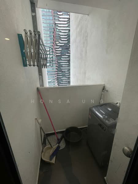 Reizz Residence untuk Untuk Disewa - RM 2,000 /bulan, Mac 2026 - Balcony - PropertyGuru.com.my