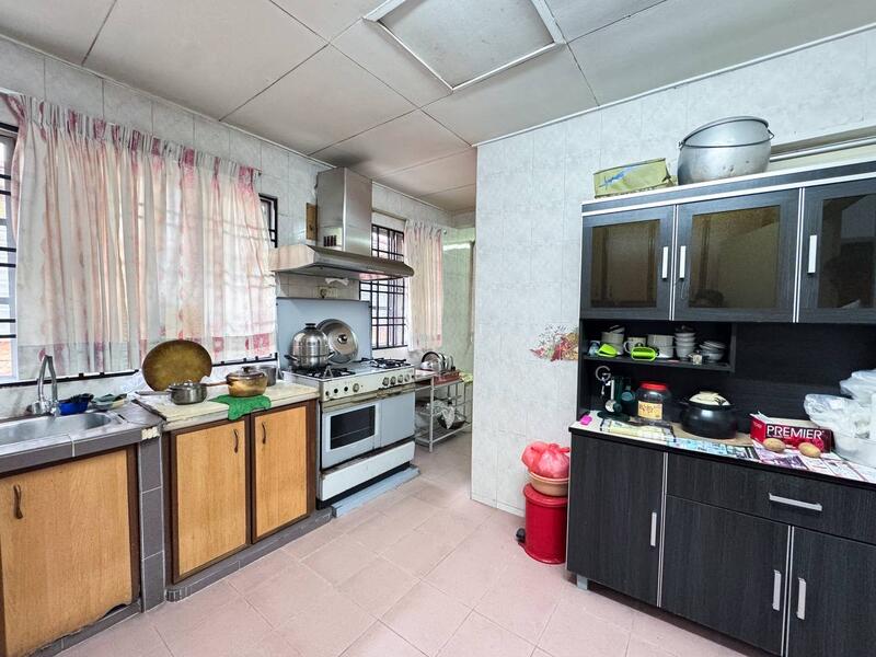2-storey Terraced House for Sale in Bukit Jelutong (Shah Alam) - EMA ALLANG - Kitchen - PropertyGuru.com.my