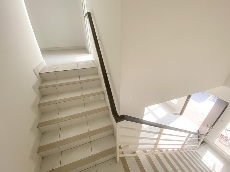 2-storey Terraced House for Sale in Rawang (Selangor) - Ka Ee - Corridor - PropertyGuru.com.my