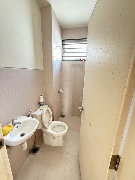 2-storey Terraced House for Sale in Bandar Country Homes (Rawang) - Ka Ee - Bathroom - PropertyGuru.com.my