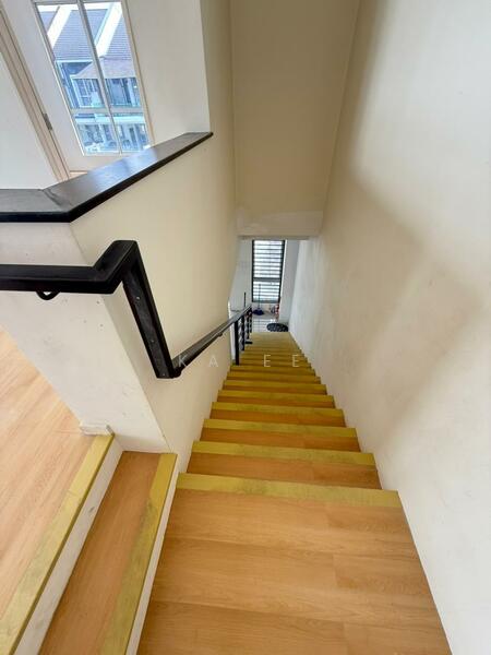 2-storey Terraced House for Sale in Bandar Country Homes (Rawang) - Ka Ee - Corridor - PropertyGuru.com.my