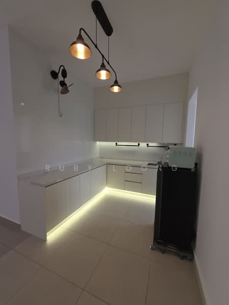 Townhouse for Rent in Eco Ardence (Setia Alam) - Ruby Loong - Kitchen - PropertyGuru.com.my