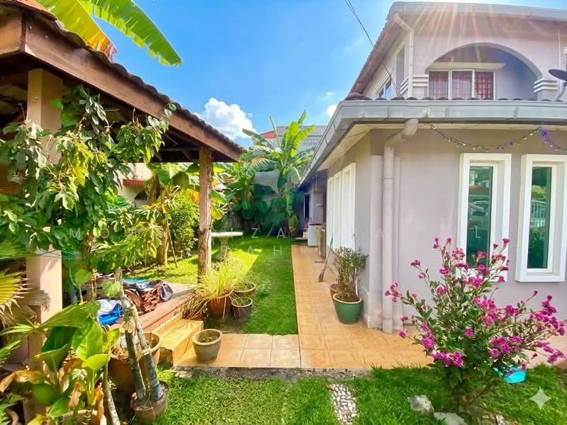Rumah Berkembar untuk Dijual di Taman Putra Perdana (Puchong) - Mohd Aizat Saiful Bahri - Exterior - PropertyGuru.com.my