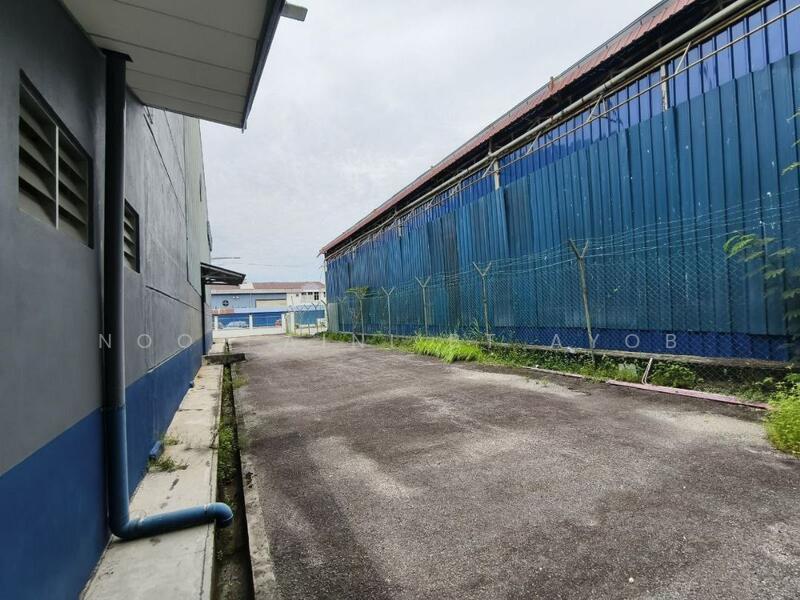 Untuk Dijual - 20,400 Sqft 1.5 Storey Semi D Factory Warehouse Seksyen 10 Bangi