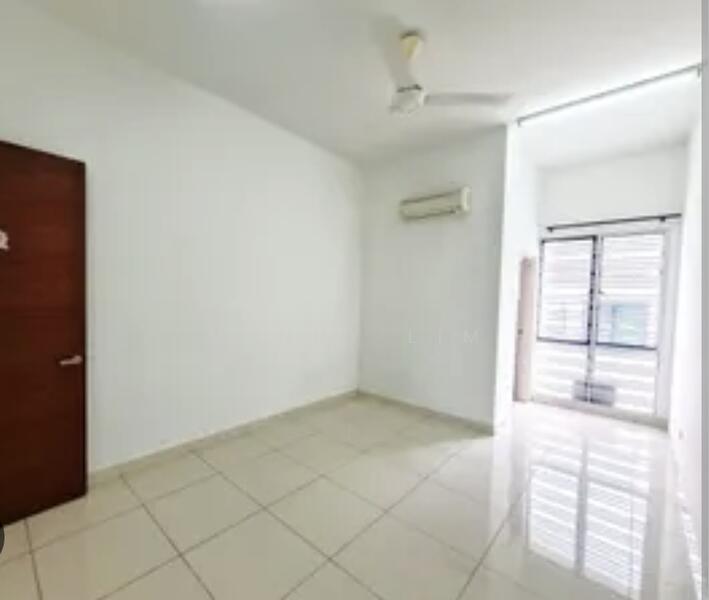 2-storey Terraced House for Sale in 16 Sierra (Puchong) - Mandy Lim - Living Room - PropertyGuru.com.my
