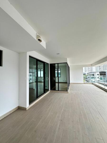 Semi-Detached House for Sale in 16 Sierra (Puchong) - Mandy Lim - Balcony - PropertyGuru.com.my