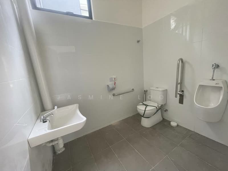 Shop / Office for Rent in Simpang Ampat (Penang) - Jasmine Loo - Bathroom - PropertyGuru.com.my