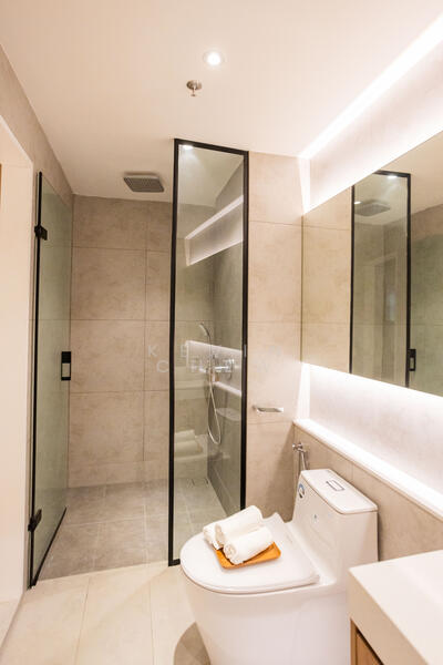 Service Residence for Sale at Golden Crown Residence - Kevin Chew - Bathroom - PropertyGuru.com.my