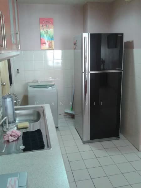 Condominium for Sale at Sri Putramas - Diana Yii - Kitchen - PropertyGuru.com.my