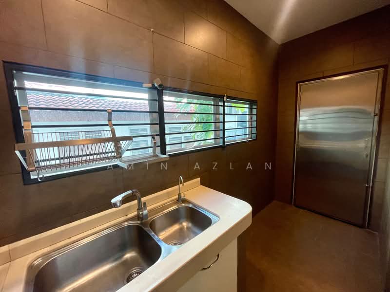 2-storey Terraced House for Sale in Taman Riana Ukay (Ulu Kelang) - Amin Azlan - Kitchen - PropertyGuru.com.my