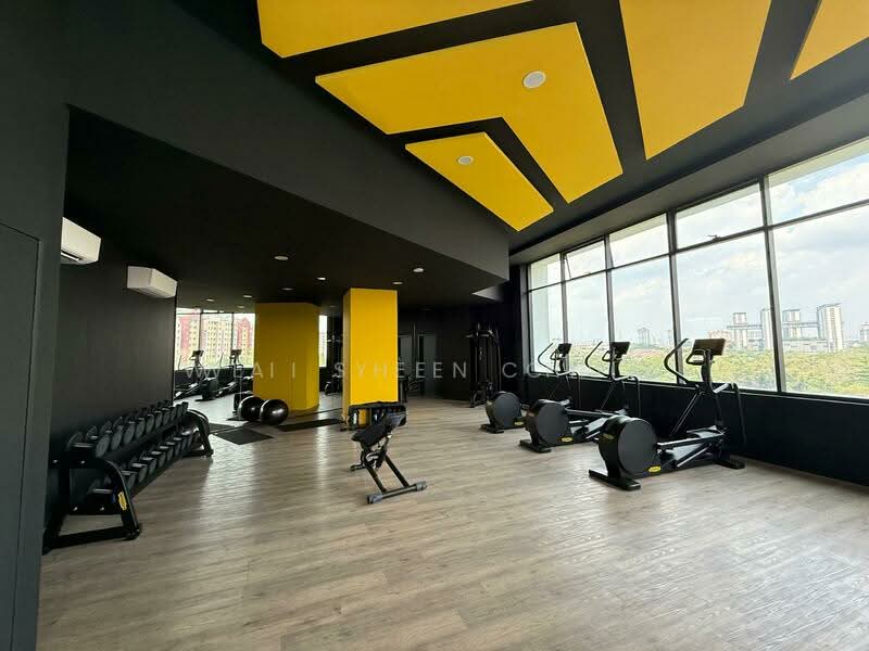 Kediaman Servis untuk Dijual di Maya Ara Residences - Vincent Chin - Gym - PropertyGuru.com.my
