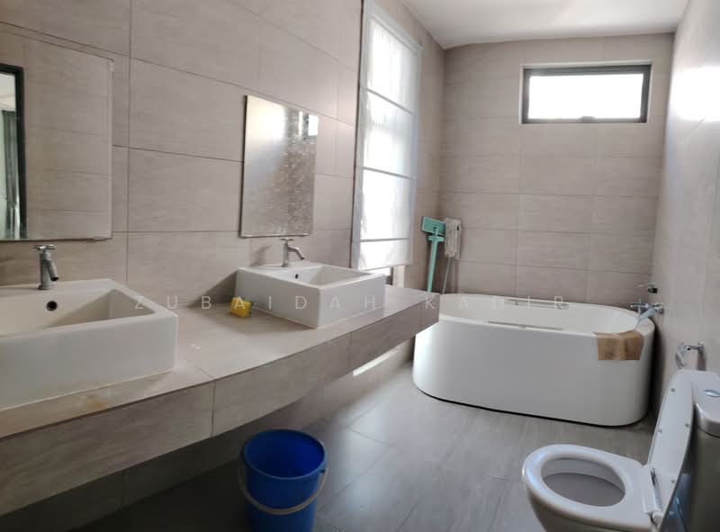 Rumah Berkembar untuk Dijual di Ampang Jaya (Ampang) - Zubaidah Kadir - Bathroom - PropertyGuru.com.my