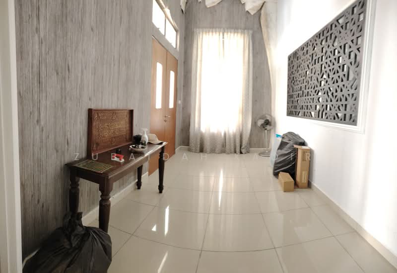 Rumah Berkembar untuk Dijual di Ampang Jaya (Ampang) - Zubaidah Kadir - Corridor - PropertyGuru.com.my