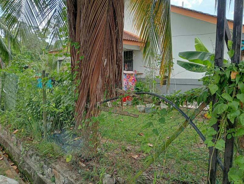 1-storey Terraced House for Sale in Jenjarom (Selangor) - Shahrul Akhir - Exterior - PropertyGuru.com.my