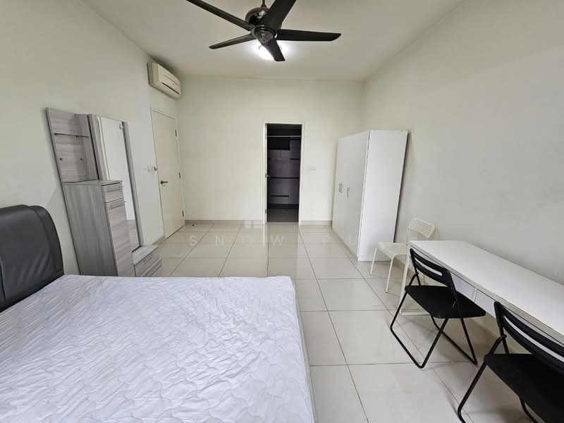 Kondominium untuk Dijual di The Z Residence - Snow Pu - Master Bedroom - PropertyGuru.com.my