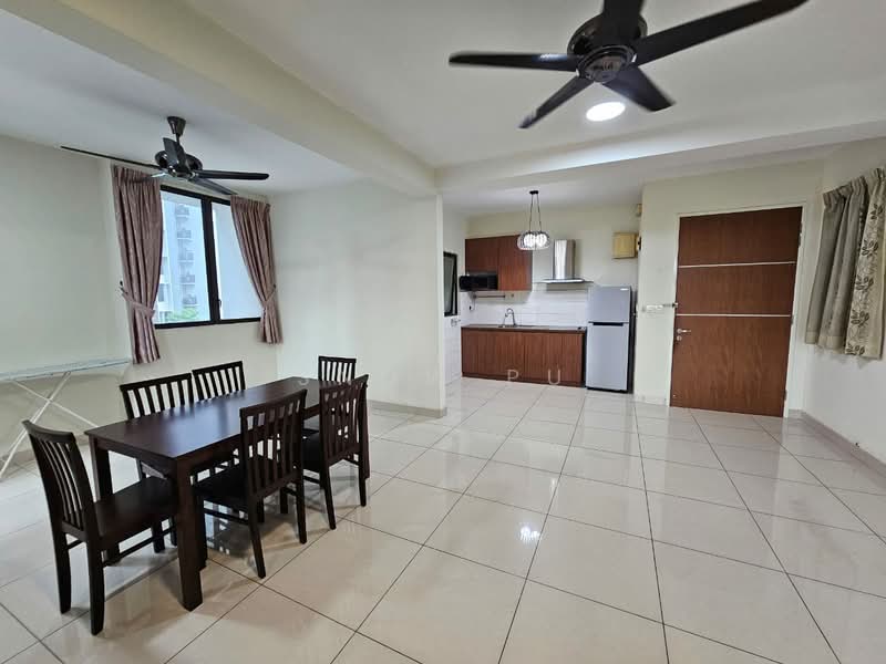 Kondominium untuk Dijual di The Z Residence - Snow Pu - Dining Room - PropertyGuru.com.my