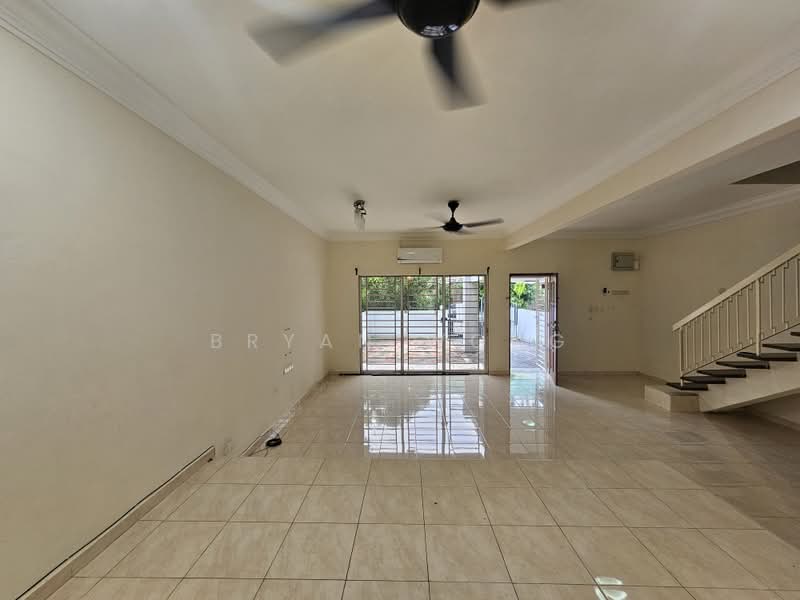 Rumah Teres 2 Tingkat untuk Dijual di Damansara Kim (Petaling Jaya) - Bryan Wong - Living Room - PropertyGuru.com.my