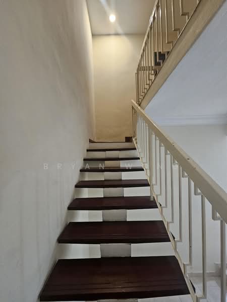 Rumah Teres 2 Tingkat untuk Dijual di Damansara Kim (Petaling Jaya) - Bryan Wong - Corridor - PropertyGuru.com.my
