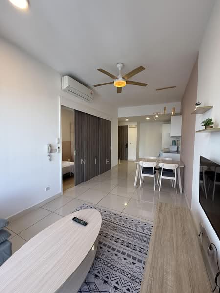 Servis Apartment untuk Dijual di Continew - Daniel Ng - Living Room - PropertyGuru.com.my