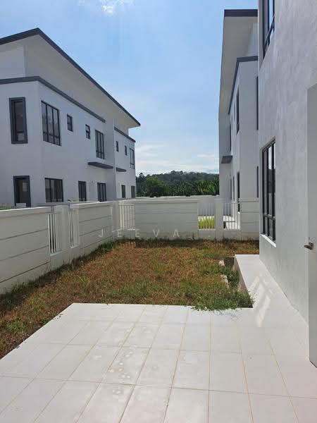 Semi-Detached House for Sale in Seremban (Negeri Sembilan) - Jeevs Jeeva - Exterior - PropertyGuru.com.my