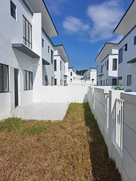 Semi-Detached House for Sale in Seremban (Negeri Sembilan) - Jeevs Jeeva - Exterior - PropertyGuru.com.my