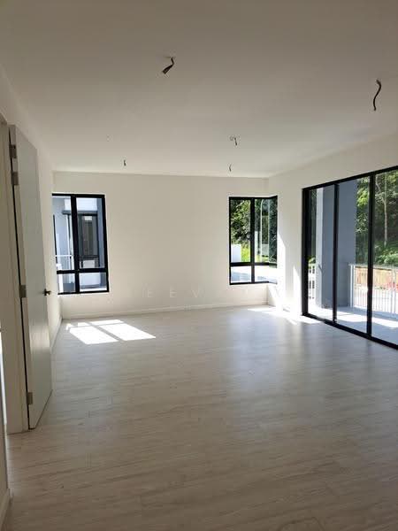 Semi-Detached House for Sale in Seremban (Negeri Sembilan) - Jeevs Jeeva - Living Room - PropertyGuru.com.my