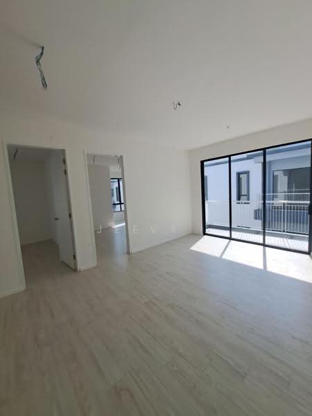 Semi-Detached House for Sale in Seremban (Negeri Sembilan) - Jeevs Jeeva - Living Room - PropertyGuru.com.my