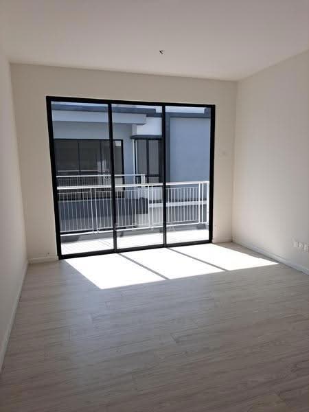 Semi-Detached House for Sale in Seremban (Negeri Sembilan) - Jeevs Jeeva - Balcony - PropertyGuru.com.my
