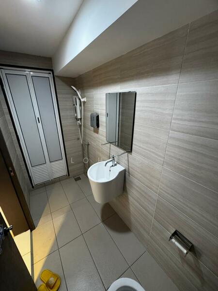 For Rent - 3 Towers Duplex Office