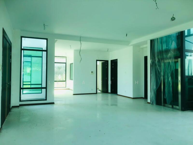 Bungalow House for Sale in Teluk Kumbar (Penang) - Leesa Cheah - Living Room - PropertyGuru.com.my