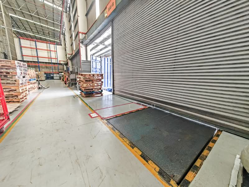 Warehouse for Rent in Seksyen 23 (Shah Alam) - Jen Lau - Interior - PropertyGuru.com.my