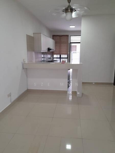 2-storey Terraced House for Sale in Laman Glenmarie (Shah Alam) - Sze Mun - Kitchen - PropertyGuru.com.my